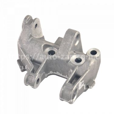 Кронштейн генератора ВАЗ 2112 нижний АвтоВАЗ Кронштейн генератора ВАЗ 2112 нижний АвтоВАЗ